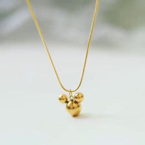 Kalung Titanium Liontin Mickey Mouse Wanita Miki Anti Karat Rantai Lada Fashion Eropa Korea - Elegan