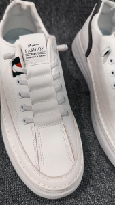 DILOOK S024 Sepatu Sneakers Pria Dewasa Santai Nyaman Hot Item Sepatu Sneakers Fashion Trendy Keren