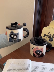 Adorable Cat Motif Ceramic Drinking Cup with Lid for Daily Use & Gifting