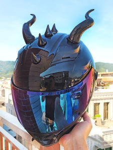 Decorative Simulated Devil Horn Cool Helmet Motor Scooter