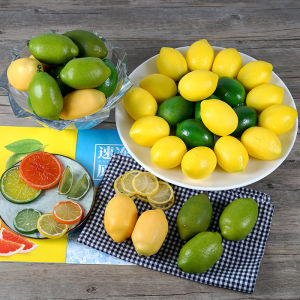 โมเดลผลไม้จำลองอุปกรณ์ประกอบฉากมะนาวปลอมชิ้นหั่นมะนาวส้มจานประกอบปลอมของตั้งโชว์ในตู้โชว์ของเล่น