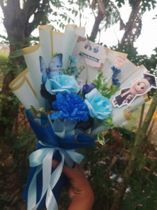 Buket bunga cantik Buket ulang tahun anniversary Valentine Engagement Hari Guru Bunga artificial sempro wisuda hari guru graduation kelulusan murah