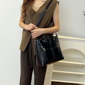 SEA YADOU  กระเป๋าโท้ทความจุขนาดใหญ่สำหรับสุภาพสตรีดีไซน์หลายกระเป๋าพร้อมสายสะพายกระเป๋าอเนกประสงค์