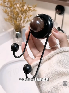 Wood Grain Dual-Ball Suction Hook – No Drill Strong Suction Cup Hanger for Kitchen Bathroom Fridge Tiles Glass & Mirror