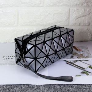 กระเป๋าเครื่องสำอางพับได้พกพาสะดวกสำหรับผู้หญิง สไตล์เกาหลี กระเป๋าสตางค์สี่เหลี่ยมปักลายสะพายไหล่ขนาดเล็ก