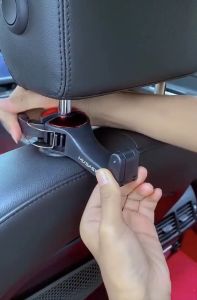 1 chiếc móc treo đồ sau ghế ô tô kèm giá đỡ điện thoại