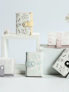 กระเป๋าสตางค์สั้นรูปหมีน่ารัก กระเป๋าใส่เหรียญแบบยูนิเซ็กซ์ กระเป๋าใส่บัตรแบบแยกเป็นสองส่วน กระเป๋าสตางค์หนัง PU ลายการ์ตูน