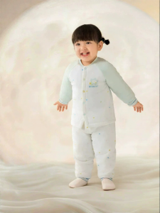 SHI YUE JIE JING | Thermal Insulated Infant Clothes