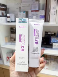 Kem Chống Nắng Phổ Rộng nâng tone Innoskin B3 tím Suncream SPF50+ PA++++ ( dành cho da dầu mụn ) 50ml