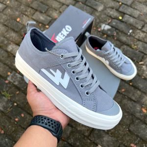 Sepatu Sneakers Pria Wanita Aekoshoes Two Years Grey Produk Lokal Indonesia