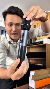 Micro Livestream Karaoke Thu Âm M2 Điều Khiển Từ Xa Tích Hợp Soundcard Âm Thanh Chuyên Nghiệp