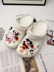 Shoes Charms Shoe Accessories DIY 3D Doll Mickey Minnie Mickey Mouse Detachable Set Shoe Flower Buckle for Hole Rubber Clogs