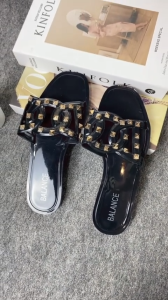 Sandal Teplek Wanita Wedges Balance Motif Pernak Pernik Pyramid 108-1