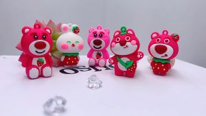 Móc Khóa Nhân Vật Gấu Dâu Lotso Keo Mềm Cao 5cm Cute Ngộ Nghĩnh Thích Hợp Trang Trí Móc Khóa Xe Móc Khóa Ba Lô