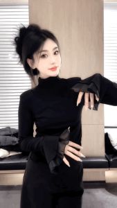 French Bell Sleeve Classic Style Fashionable T-shirt Womens Black with High Collar Thin Velvet Brushed Tops European Goods Beaded Bottoming Shirt