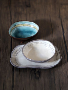 Ceramic Cute Small Bowl Three Legs Seasoning Rice Bowl Dining Utensils Japanese Style Pure Color Ice Crack Glaze for Everyone