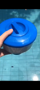 Swimming Pool Spa Automatic Floating Chlorine Chemical Tablet Dispenser With 100g Pool Cleaning Foaming Chlorine Tablets