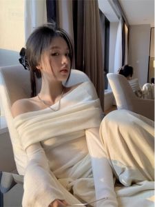 French Chic Gentle One-Shoulder Knitted Sweater Womens Slimming High-End Feeling Autumn Winter Folded Shoulder Top