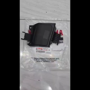 Orimoto- COVER TUTUP LACI DASHBOARD N MAX 155 NEO S TURBO TECHMAX YAMAHA BLS-F8321-00 ORIGINAL