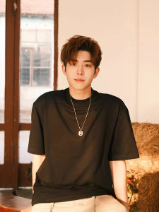 เสื้อยืดคอกลมแขนสั้นทรงหลวมผ้าฝ้ายแท้สำหรับผู้ชาย สีดำ ฤดูร้อน 2024 ใหม่ เสื้อยืดคอกลมแขนสั้นแบบลำลองสำหรับผู้ชาย