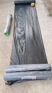 Màng Phủ ( Chiều Dài 400m - Chiều Cao 70cm ) dùng trong làm vườn trồng cây ươm cây.