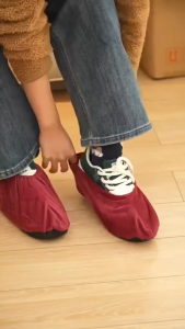JS SHOP 1 Pair Plush Shoe Cover 32-43cm Protective Cover For Adults/Kid Breathable And Thickened