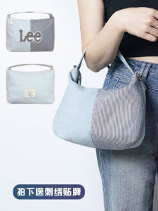 Lightweight Canvas Crossbody Bag Trendy Design Single Shoulder Sling Bag for Youth Casual Leisure Zipper Closure Tote Bag