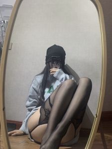 ถุงน่องผ้าลูกไม้บางเฉียบ CL Aurora Series ด้ายไหมน้ำมันลื่น ถุงน่องยาว ถุงน่องผู้หญิง ฤดูใบไม้ผลิและฤดูร้อน 2025