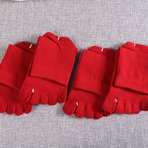 Five-Finger Toe-Separating Socks Mid-Calf Cotton Socks for Men And Women Celebratory Red New Year Cotton Socks Autumn Winter