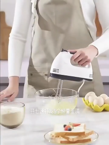 เครื่องตีไข่ขนาดเล็ก เครื่องตีครีมไข่ขาวในครัวเรือน เครื่องตีไข่แบบมือถือไฟฟ้า