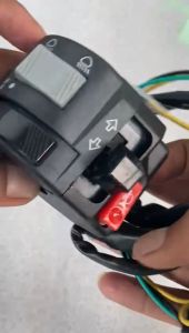 Holder Saklar Switch Kiri Yamaha Vixion