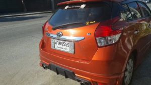 กรอบป้ายทะเบียนเพชรรุ่นพิเศษมีเพชรรอบ แบบยาว-ยาว มีเส้นกั้นตรงกลาง แพ็คคู่ ได้2