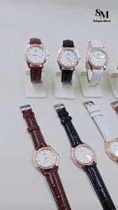 LAROCHE DM808 JAM TANGAN WANITA BINTIK PERMATA TALI KULIT GLOSSY JARUM ANALOG JAM CEWEK DELAPAN MARET