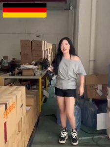 【ของแท้ 100%】8นิ้ว พัดลมแบตเตอรี่ไร้สาย แบตเตอรี่ 2 ก้อน พัดลมพลังสูงแบบพกพา ความจุแบต48Vพัดลมแคมป์พัดลมคุณภาพสูง ม่ต้องเสียบไฟ ใช้ได้หลายสถานที่