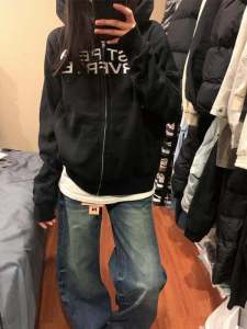 เสื้อสเวตเตอร์มีฮู้ดพิมพ์ลายตัวอักษรสำหรับผู้หญิง ทรงหลวม หนา ขนแกะ ฤดูใบไม้ร่วง/ฤดูหนาว เสื้อคลุมคาร์ดิแกนแบบมีซิป