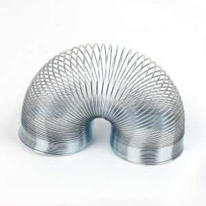 Slinky ดิฉันของ Slinky เดินของเล่นฤดูใบไม้ผลิโลหะ Slinky ให้เล่นเพื่อชุ่มชื่น 5 ปี สำหรับเล่นเดินช่องของเล่นชายและหญิงปีที่ 5 ปี โดยส่งเสริมการปรานของบุคคลและของขวัญ