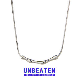 สร้อยคอไททาเนียมไม่ซีดจางแบบมีรูปทรงไม่สมมาตร เครื่องประดับแฟชั่นสำหรับผู้หญิง เครื่องประดับแฟชั่นแบบโซ่กระดูกงู โซ่กระดูกงูแบบมีหัวเข็มขัด 21-50 ซม.