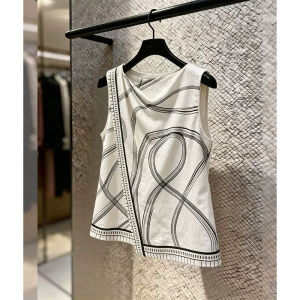 Flattering Armhole Cover Slim Fit Loose Tank Top