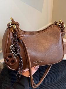 Fashionable Retro Small Crossbody Bag Womens Pillow Bag Commuter Bag Stylish Daily Use Autumn Winter New Arrival