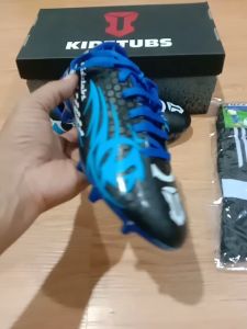 KIDZTUBS Sepatu Bola Anak Paket Komplit Sepatu Bola Tas Skin Deker Kaos Kaki Usia 6-10 Tahun Size 28 29 30 31 32 33 34 35 36 37 KDZ1859010425