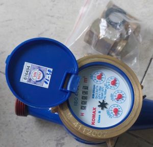 Đồng hồ đo lưu lượng sử dụng DN20 Komax Hàn Quốc thân gang đã kiểm định tại TPHCM