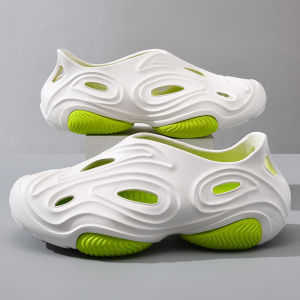 Thick Bottom Sandals Outdoor Anti-Slip Wear-Resistant Casual Mens Rafting Beach Shoes Summer New Simple Toe Cover Slippers