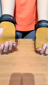 GEN ACTIVE Sarung Tangan Kulit Weight Lifting Barbel Gym Fitness Wrist Wrap Pelindung Telapak Tangan