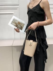HANKE Women Crossbody Sling Bag Minimalist Phone Bag Lightweight Fashion Shoulder Messenger Bag Adjustable Strap Flap Zipper Phone Wallet Purse Casual Trendy Soft PU Leather Bag