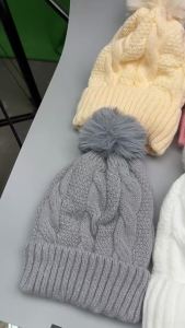 Women Knitted Hat Fleece Winter Hat New Knitted Hat Versatile Warm European American Solid Color Soft Beanie Thick Cozy Cap