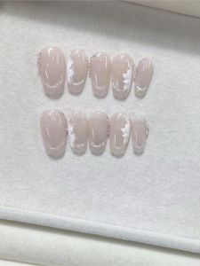 Hand-Painted White Flower Short Wearing False Nails French Style Pink Cat-Eye Brightening Fresh And Cute Girl Heart Nail Art