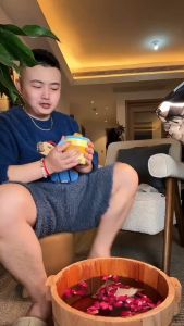 【Buy 2 Get 1 Free】新升级 900G（南京同仁堂）36味中草药 减肥瘦身 排毒养颜 通经活络，安神助眠 暖宫助孕 草药泡脚包  | 足浴包 | Detox Herbal Foot Spa | 36 Flavors Foot Reflexology Chinese Herbs（900g / 30bags）