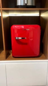 Tủ Lạnh Mini KLARSTEIN AUDREY MINI RETRO Tủ Lạnh Bảo Quản Thực Phẩm Mỹ Phẩm Đồ Dùng Cá Nhân Dung Tích 37L Tiết Kiệm Điện Năng Bảo Quản Thực Phẩm Đồ Uống Mỹ Phẩm Tiện Dụng Nhập Hàn BH 12 Tháng