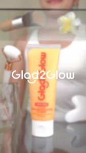 GLAD2GLOW Yuzu AHA Blackhead Exfoliating Cleanser Facial Wash Gentle Exfoliator