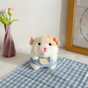 Cute mouse aprons Dutch pig pendants plush toys car keychains hamster figurines dolls couple bags pendants and gifts